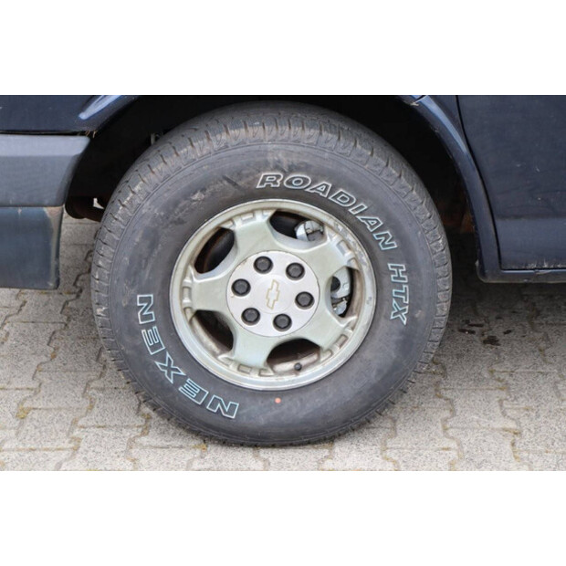 Chevrolet Express Cargo Van-41161769