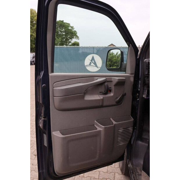 Chevrolet Express Cargo Van-41161779