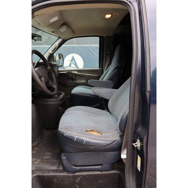 Chevrolet Express Cargo Van-41161784