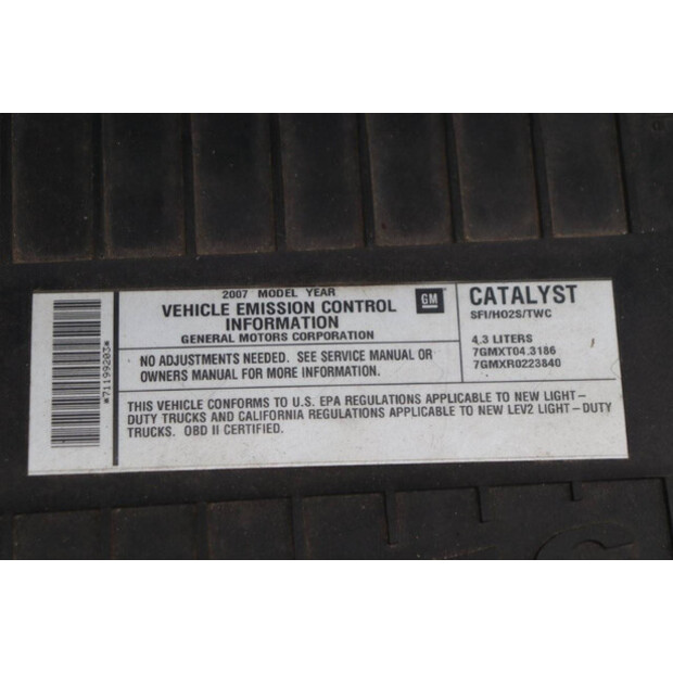 Chevrolet Express Cargo Van-41161801