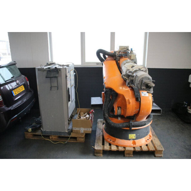 2013 UK KR 150-F 2000-41161814