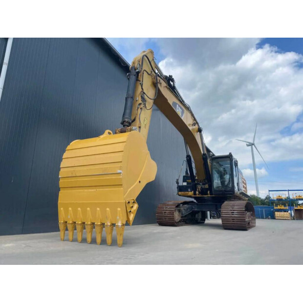 2025 Caterpillar 350 TB-41162994