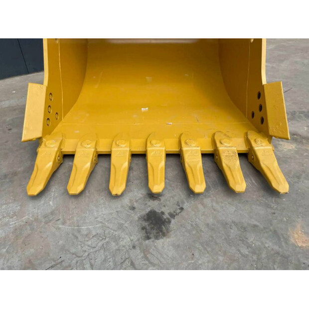 2025 Caterpillar 350 TB-41163003