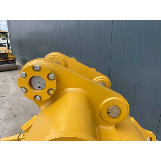 2025 Caterpillar 350 TB-41163012
