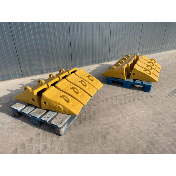 2022 Caterpillar 365-41163040