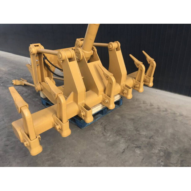 2025 Caterpillar 14M-41164072