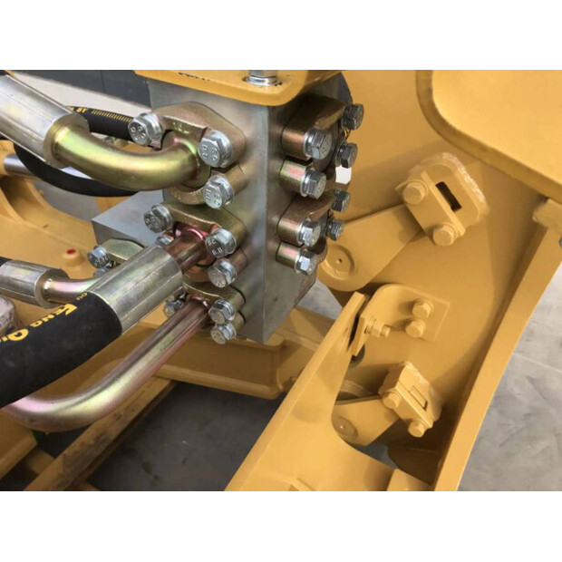 2025 Caterpillar D7-41164393
