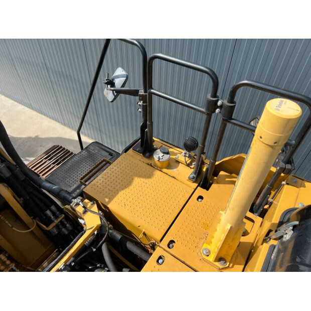 2016 Caterpillar 323EL VA-41165150