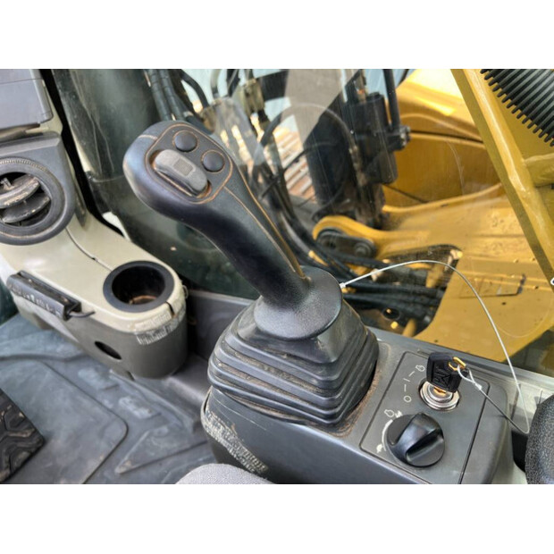 2011 Caterpillar 329DLN-41165319