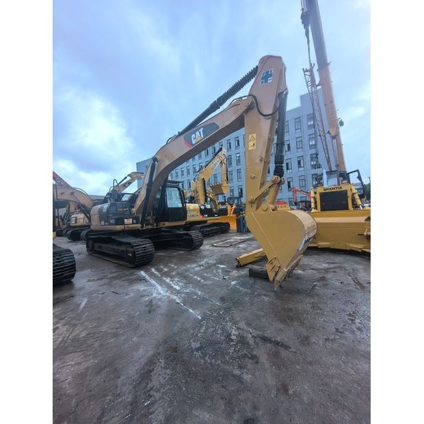 2021 Caterpillar 323D-41168343