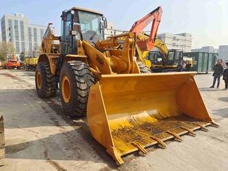صورة ل شيولات 2021 كاتربيلر 966H