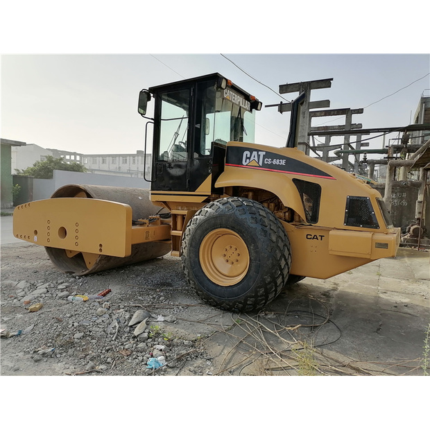 2022 Caterpillar CS683E-41168386