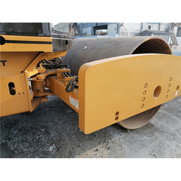 2022 Caterpillar CS683E-41168393