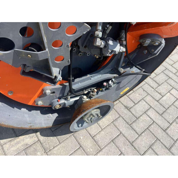 2018 HAMM DV+ 90I VV-S-41168707
