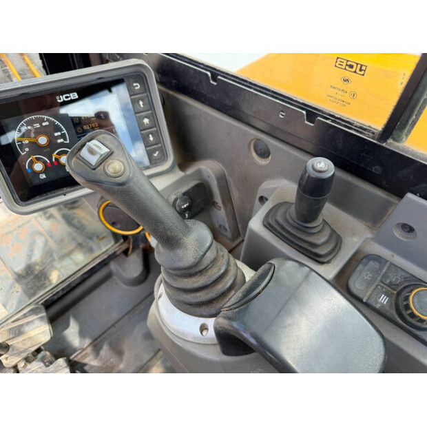 2018 جيه سي بي 48Z-1-41168935