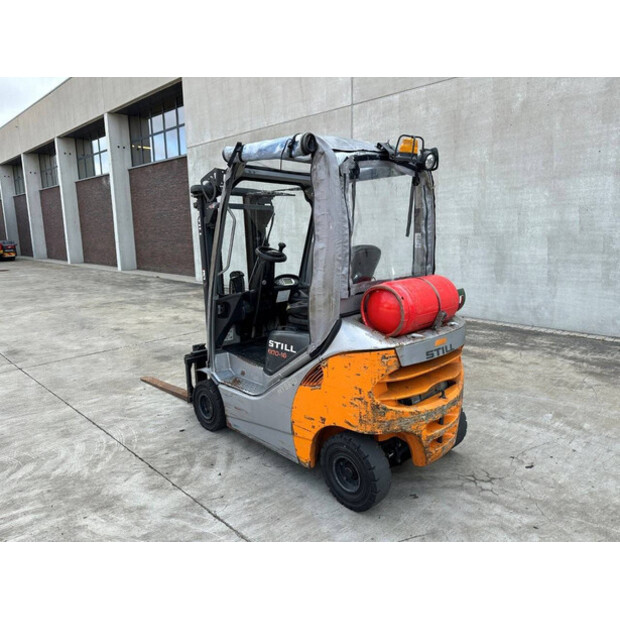 2010 Still RX70-16T-41169262