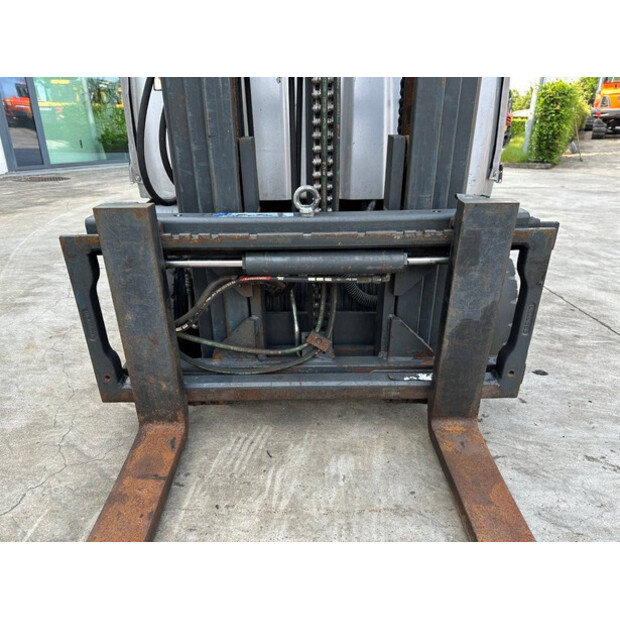 2010 Still RX70-16T-41169266