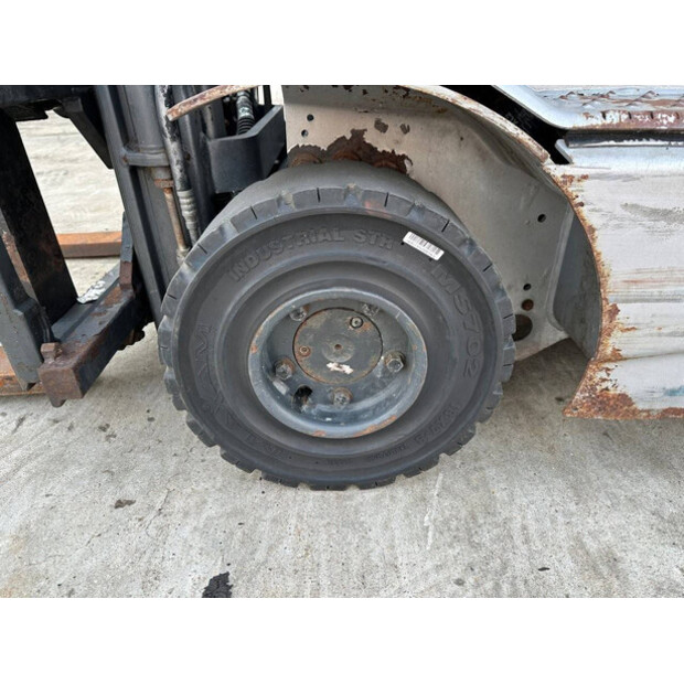 2010 Still RX70-16T-41169270