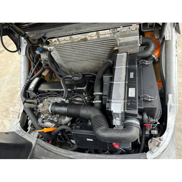 2010 Still RX70-16T-41169280