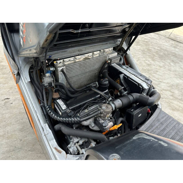 2010 Still RX70-16T-41169281