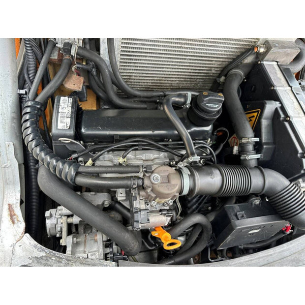 2010 Still RX70-16T-41169282