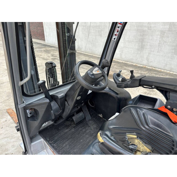 2010 Still RX70-16T-41169283