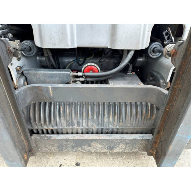 2010 Still RX70-16T-41169294