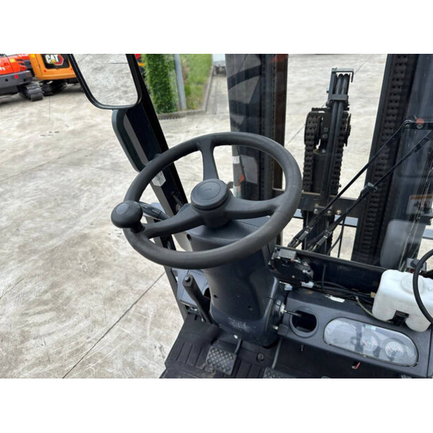2017 دووسان GC20E-5-41169342