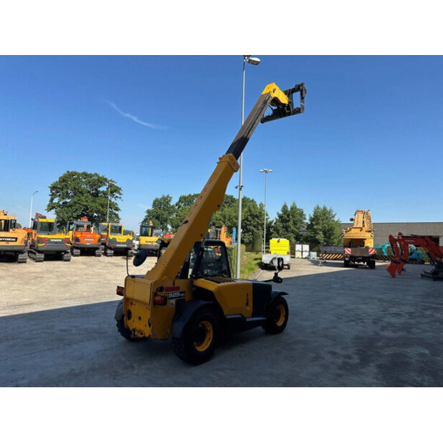 2015 JCB 525-60-41169466