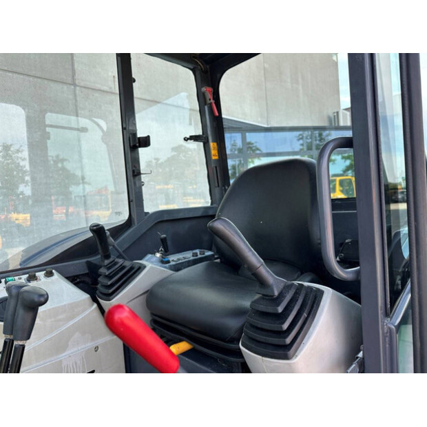2016 KOBELCO SK55SRX-6-41169512