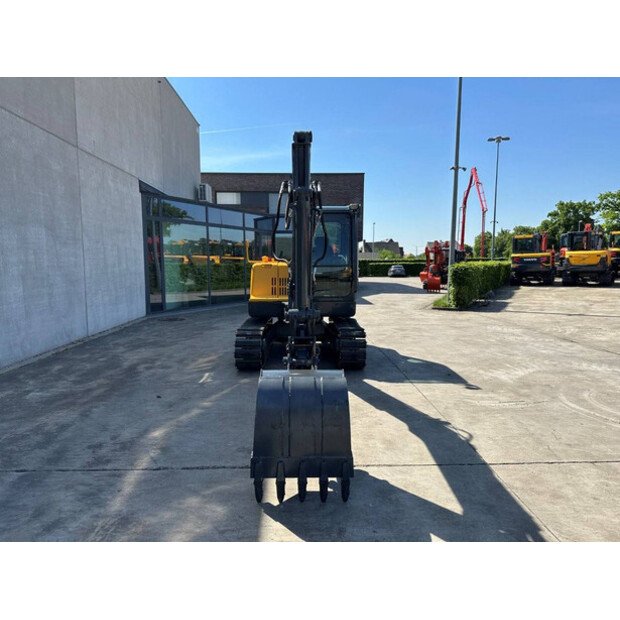 2019 فولفو EC55D-41169862