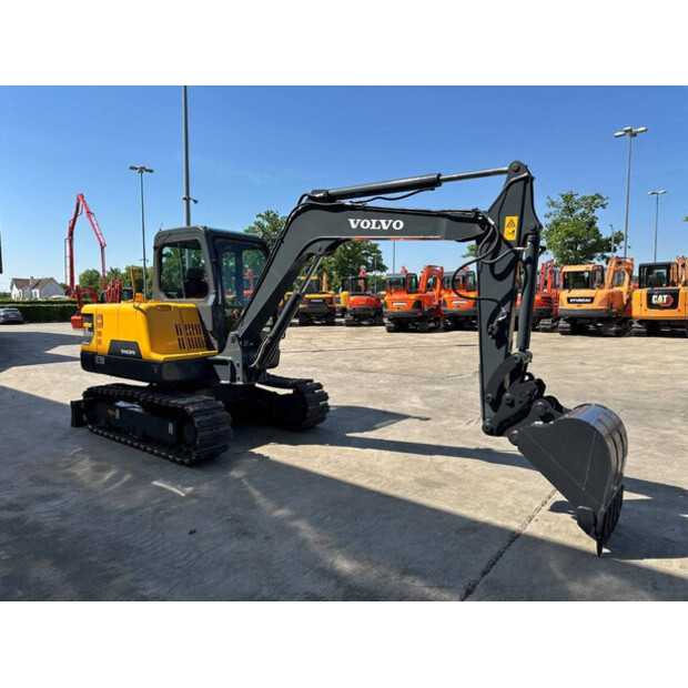 2019 فولفو EC55D-41169863