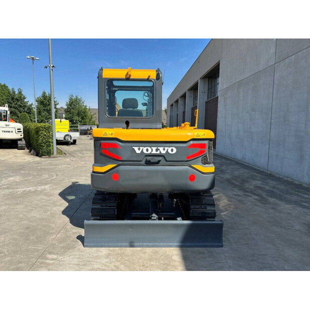 2019 فولفو EC55D-41169865