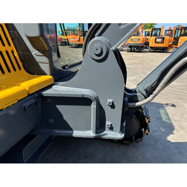 2019 فولفو EC55D-41169873