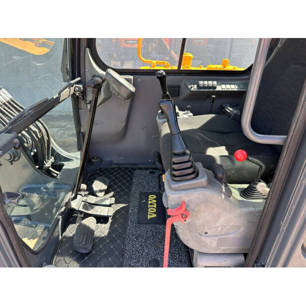2019 فولفو EC55D-41169896