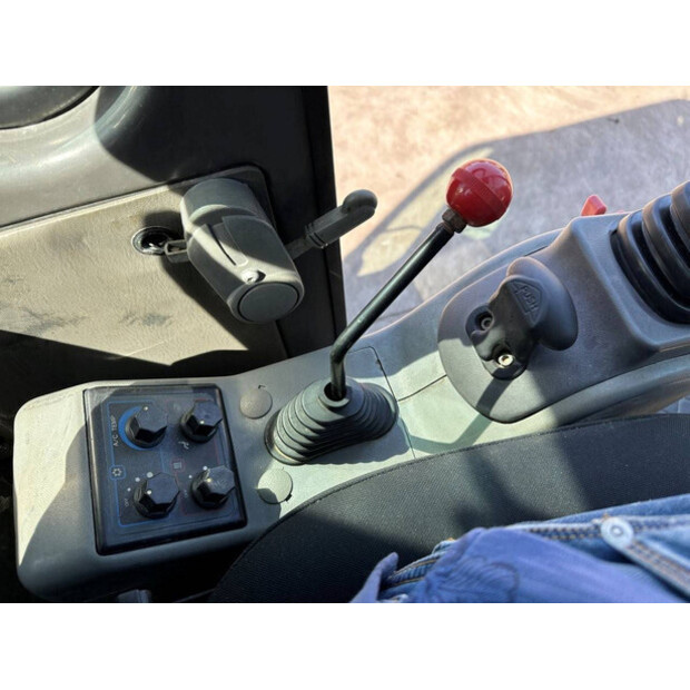 2019 فولفو EC55D-41169903