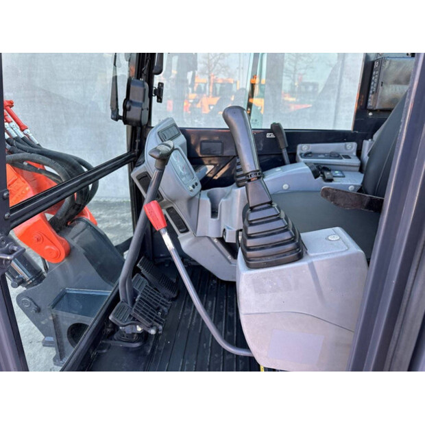 2017 KUBOTA KX155-5-41169991