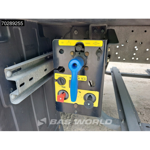 2017 Schmitz Cargobull SCB*S3B-41170589