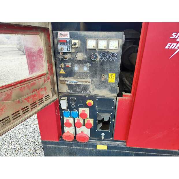 2017 Caterpillar DE200E3-41175406