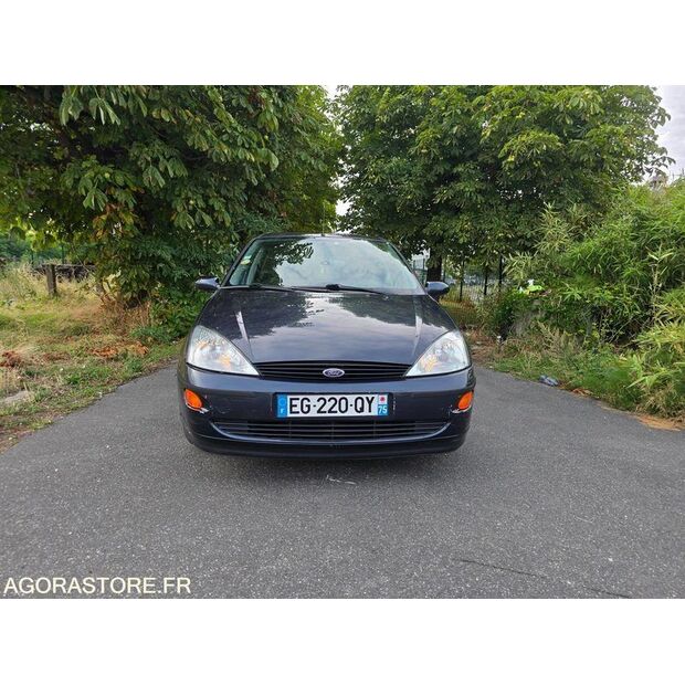 2000 Ford Focus-41184002