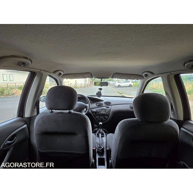 2000 Ford Focus-41184007