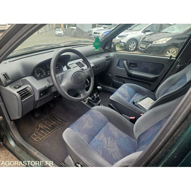 1996 Renault Clio-41184097