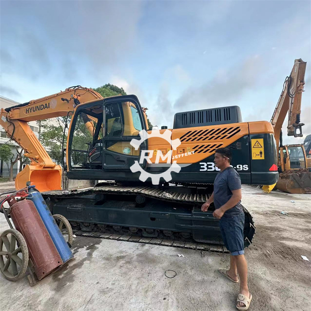 2020 Hyundai 330LC-9S-41184850