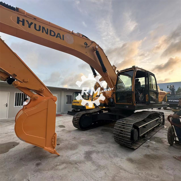 2020 Hyundai 330LC-9S-41184851