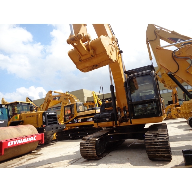 2022 Caterpillar 320D-41185118