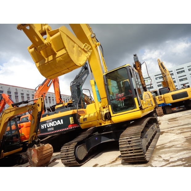 2020 Komatsu PC200-41185181
