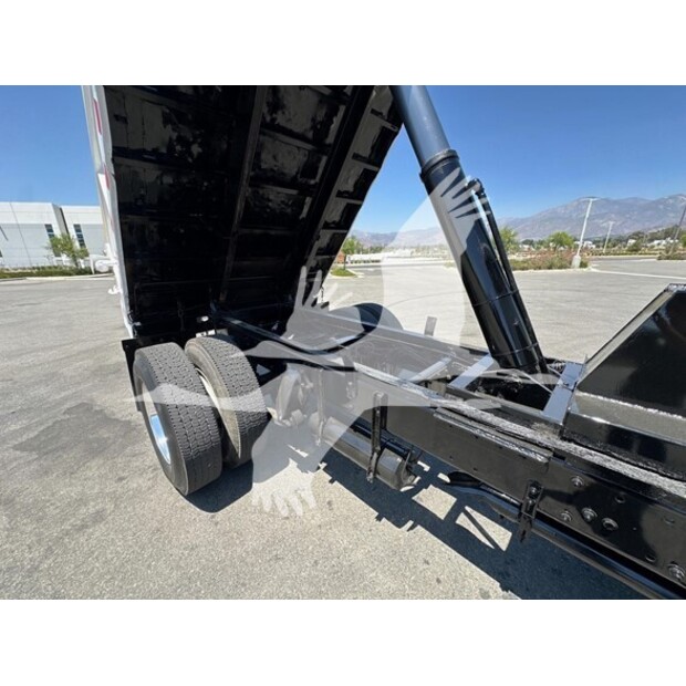 2019 Freightliner BUSINESS CLASS M2 106-41185223