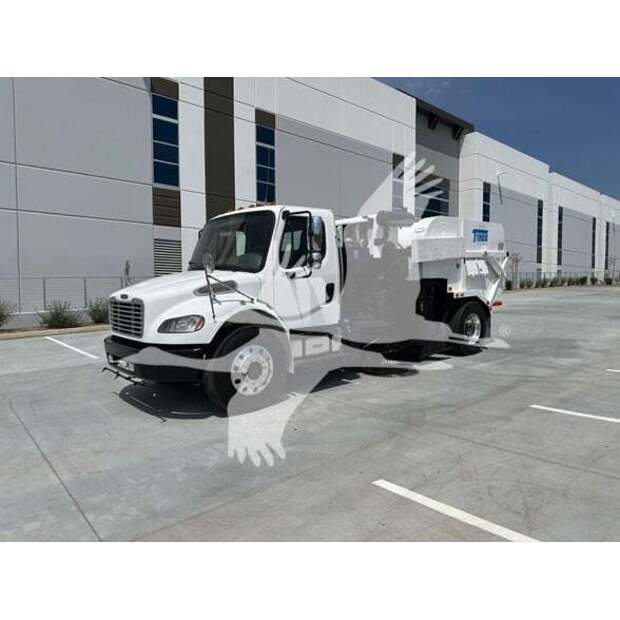 2018 Freightliner BUSINESS CLASS M2 106-41185230