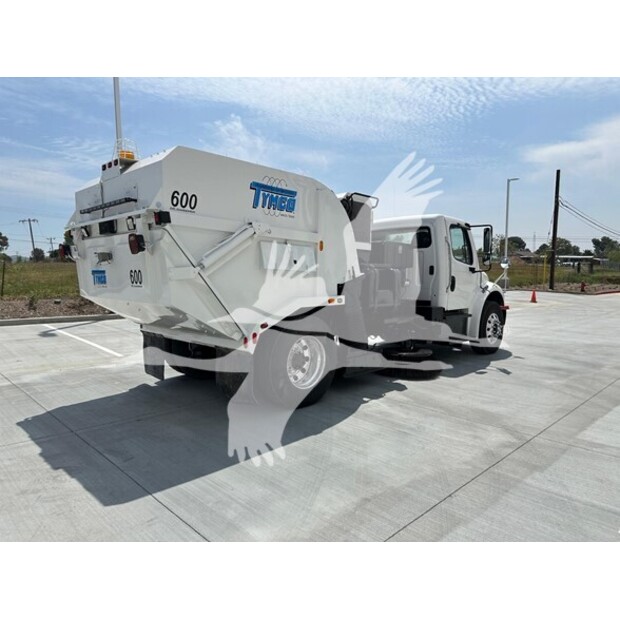 2018 Freightliner BUSINESS CLASS M2 106-41185234