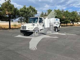 Image de BALAYEUSES 2018 Freightliner BUSINESS CLASS M2 106